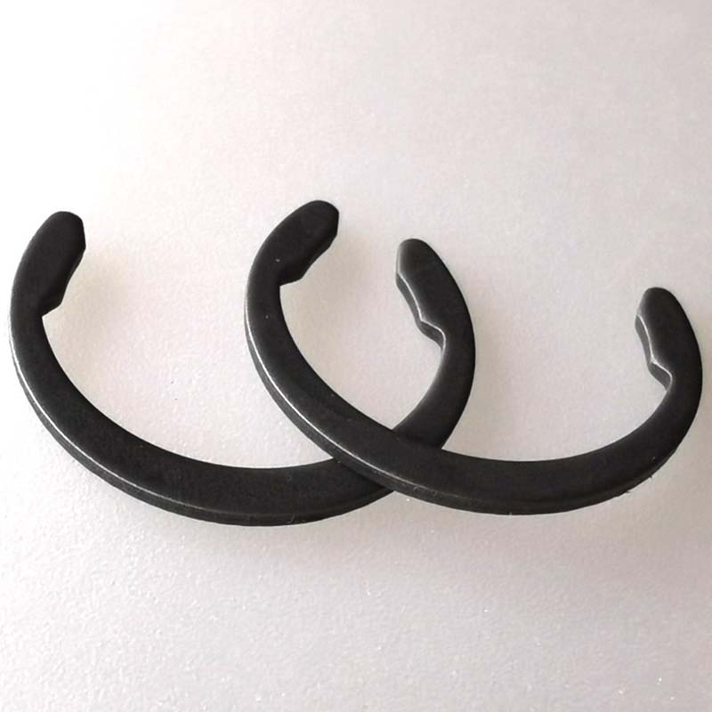 Cincin penahan pegas karbon