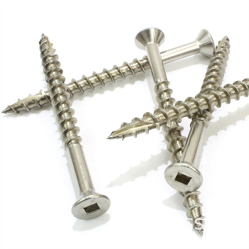 Sekrup countersunk dengan slot persegi